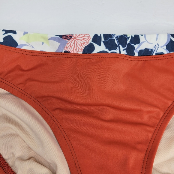 Melika Rust Orange Bikini Swim Bottoms  Size Medium White Black Waistband - Picture 3 of 8